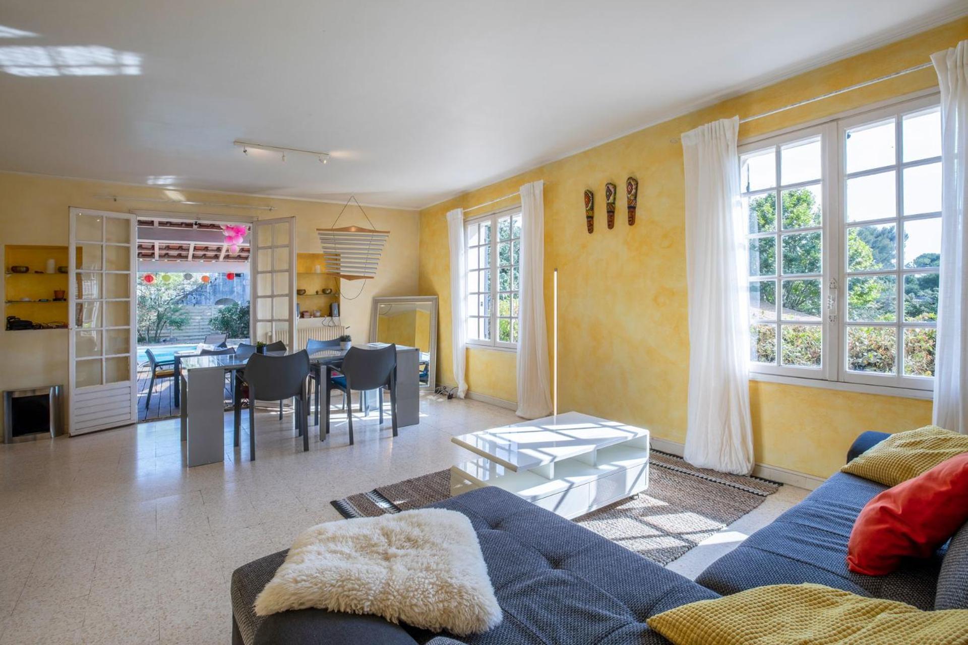 Villa Lumineuse Avec Piscine Chambres Ou Villa Saint-Georges-dʼOrques Buitenkant foto
